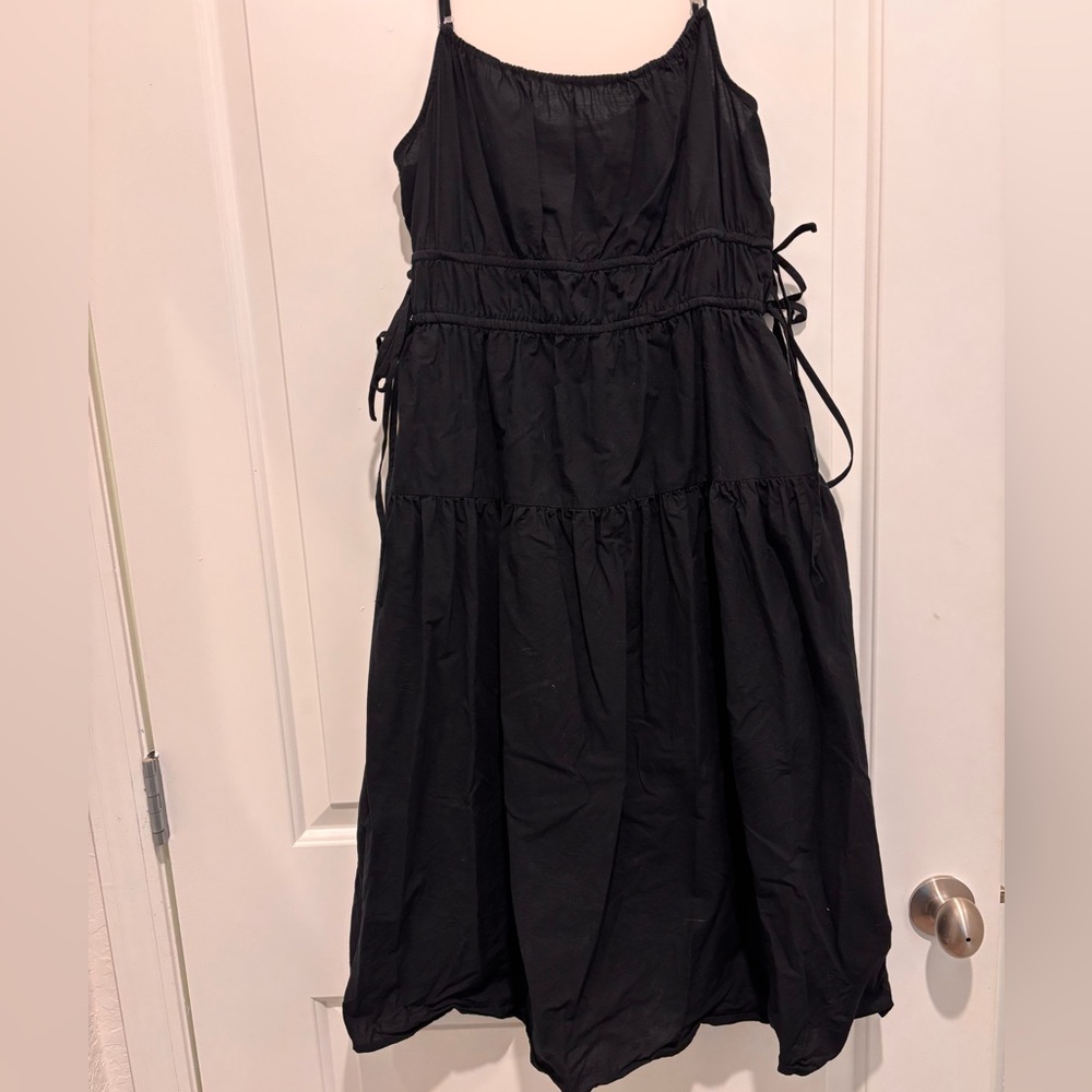 Midi dress with ruched tie details